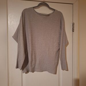 Gray Women's Sweater Large Diamond Pattern‎